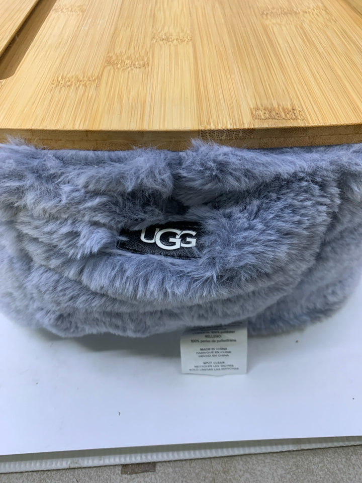 SOFT BLUE FUR BLUE LAPTOP LAP DESK.