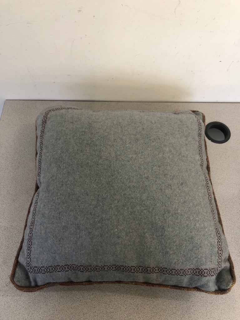 BLUE W BROWN ACCENTS SQUARE PILLOW.