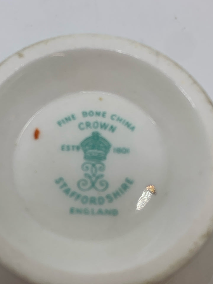 VTG ORANGE BERRIES CUP/SAUCER.