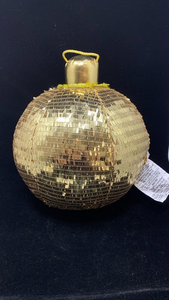 GOLD SEGUIN ORNAMENT PILLOW DECOR.