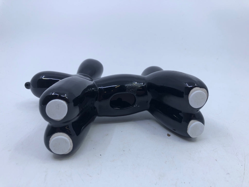 BLACK CERAMIC BALLOON DOG.