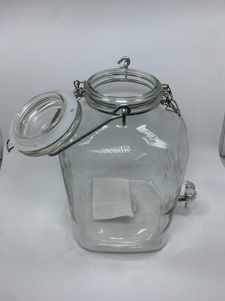 GLASS COLD DRINK DISPENSER W/LOCKING FLIP LID.
