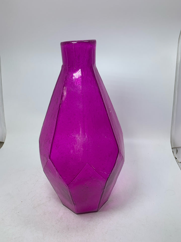 LARGE GEOMETRIC PURPLE BUBBLE GLASS VASE.