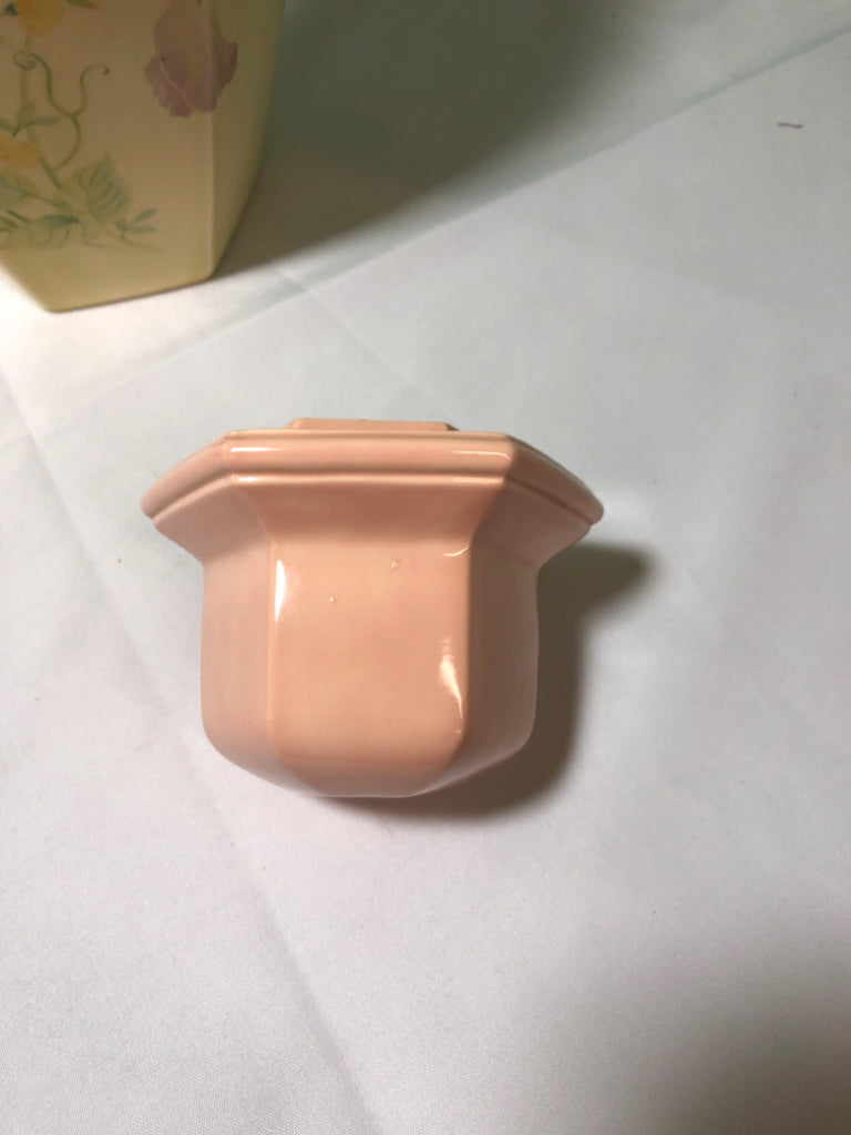 HANDMADE PALE YELLOW/PINK FLORAL GINGER JAR.