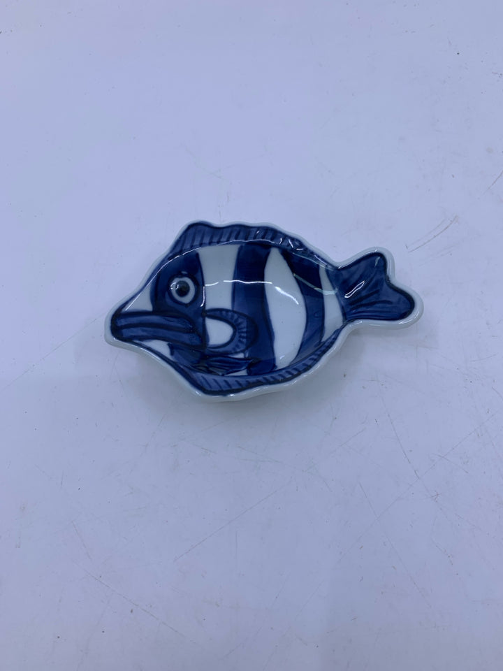 MINI BLUE STRIPE FISH BOWL.