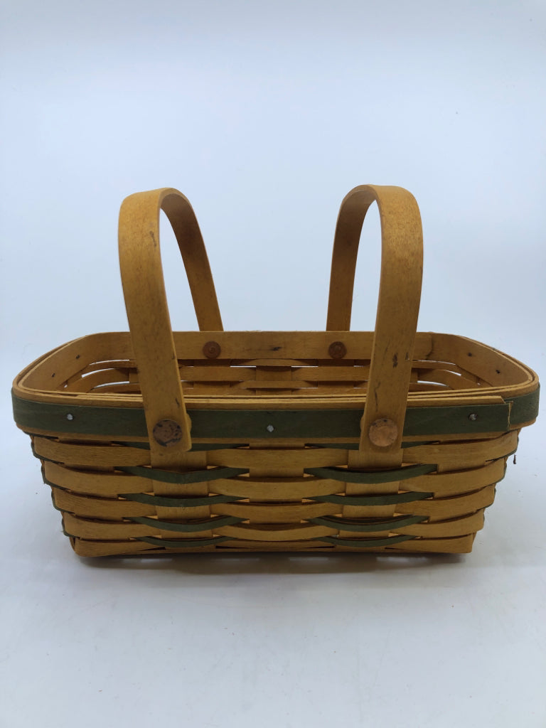 2001 GREEN WEAVE, SWING HANDLE, FAMILY SIGNED.