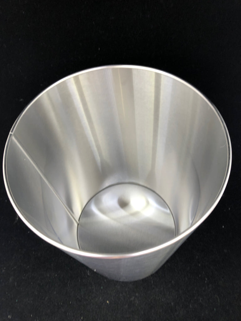 STAINLESS STEEL TRASH BIN.