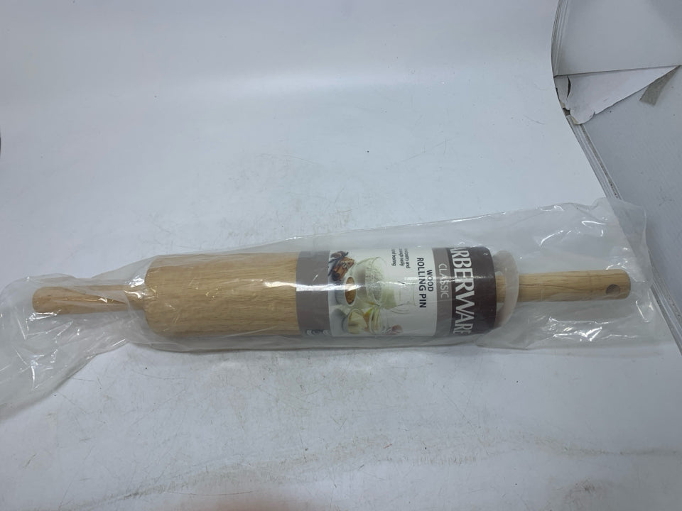 NIP CLASSIC WOOD ROLLING PIN.