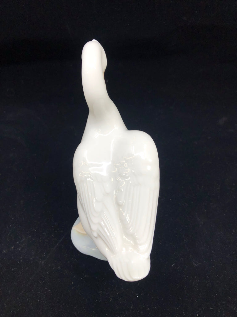 NAO PORCELAIN DUCK.