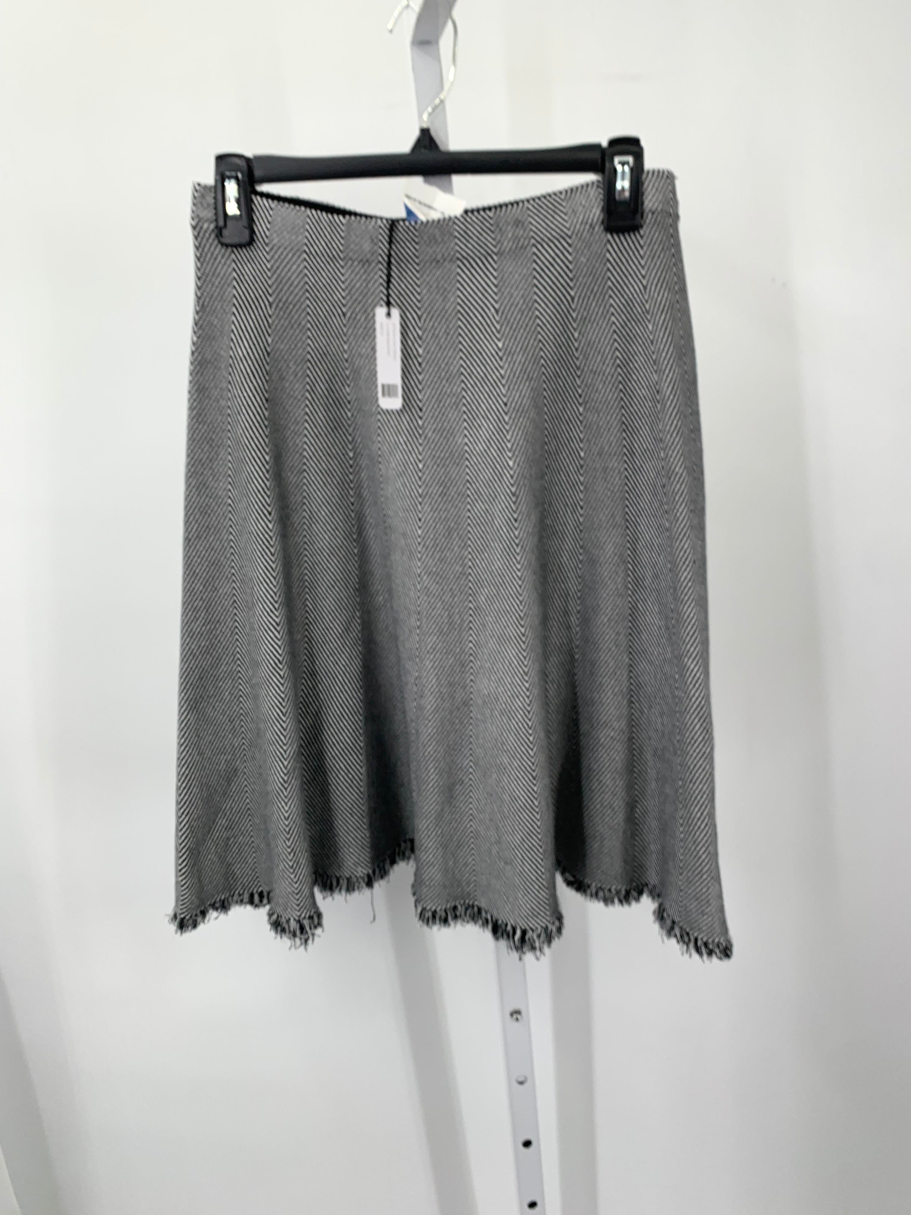 Milano Size Medium Misses Skirt