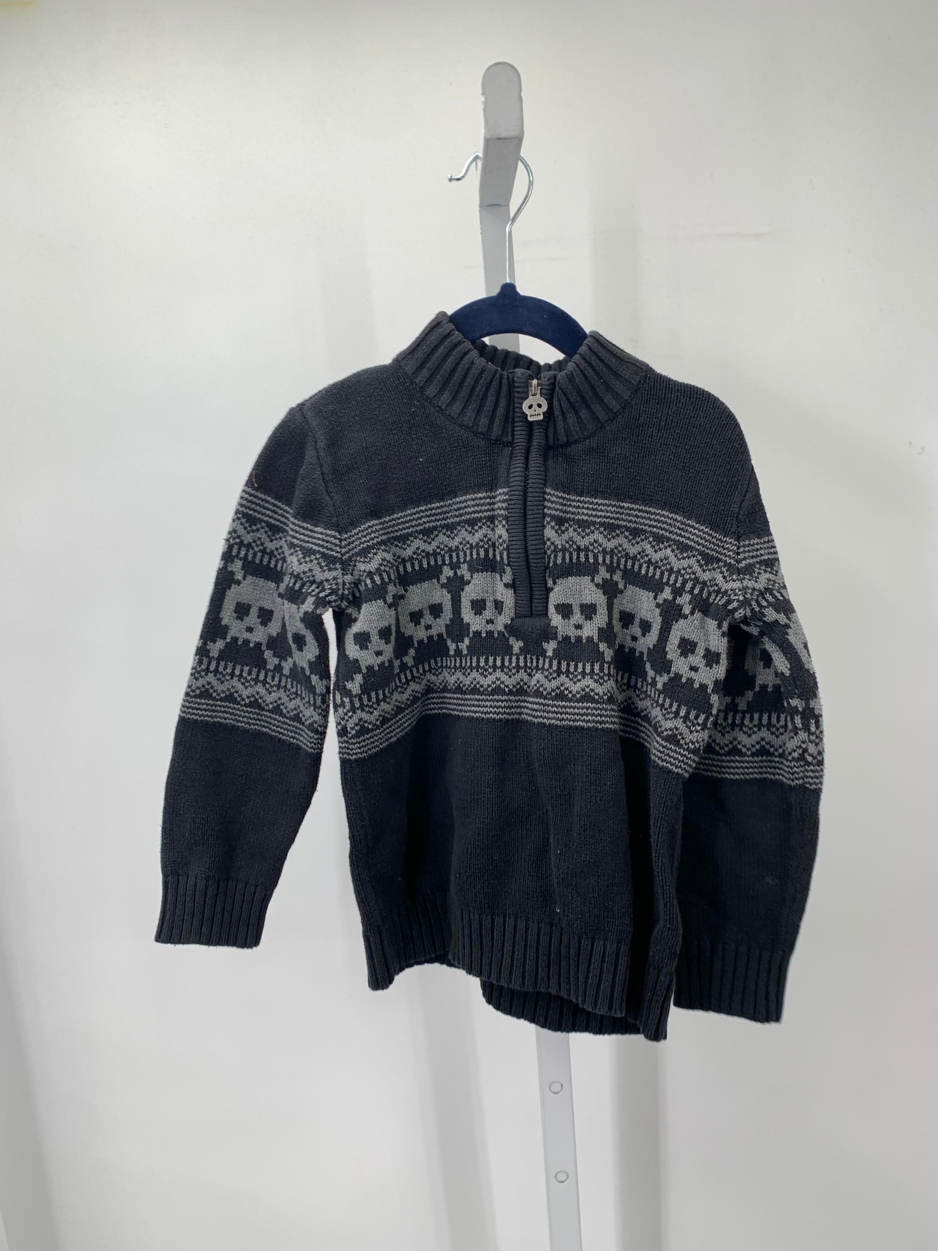 GREY SKULLS PARTIAL ZIP