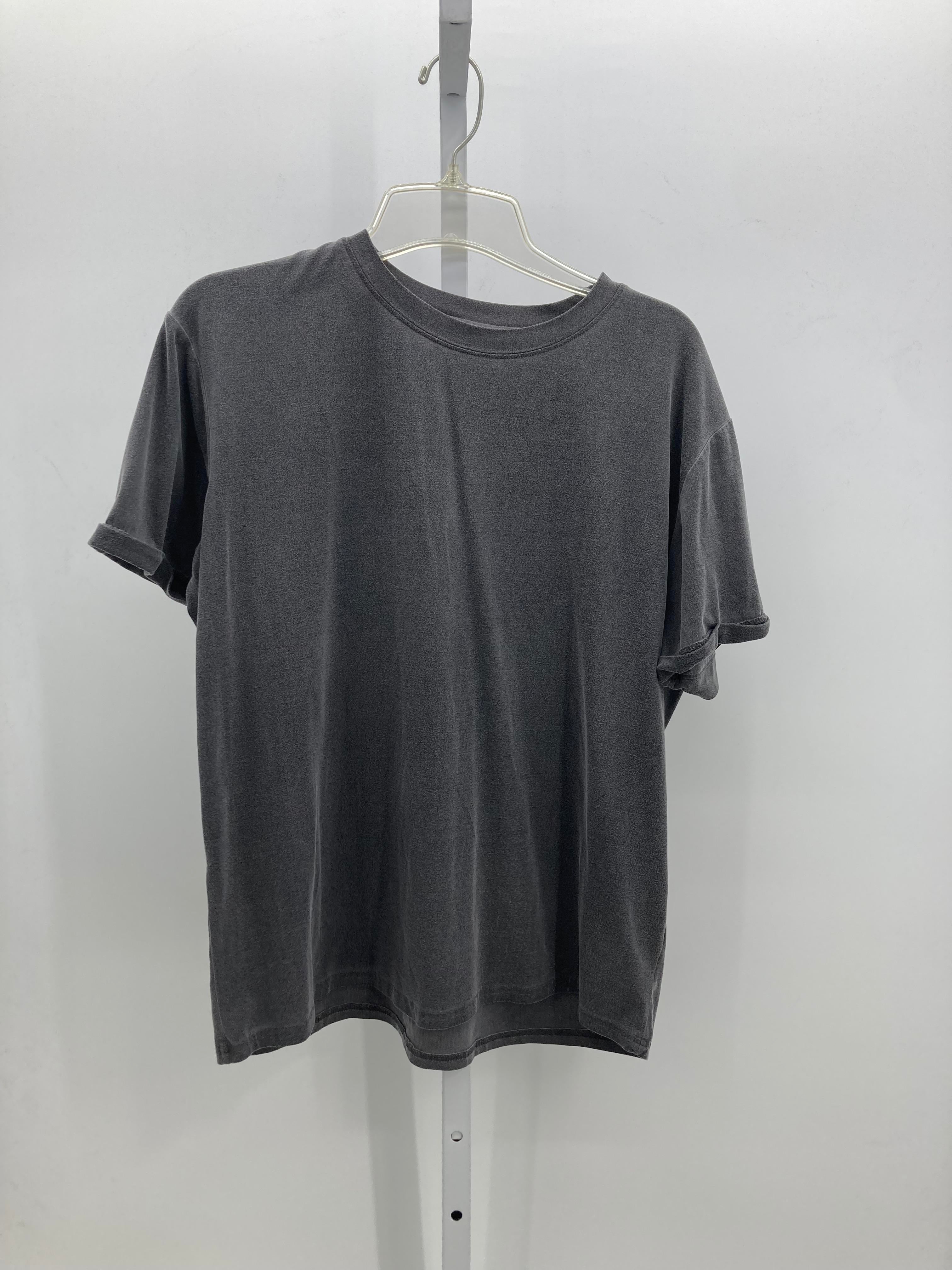 Size Large Juniors Short Sleeve Shirt