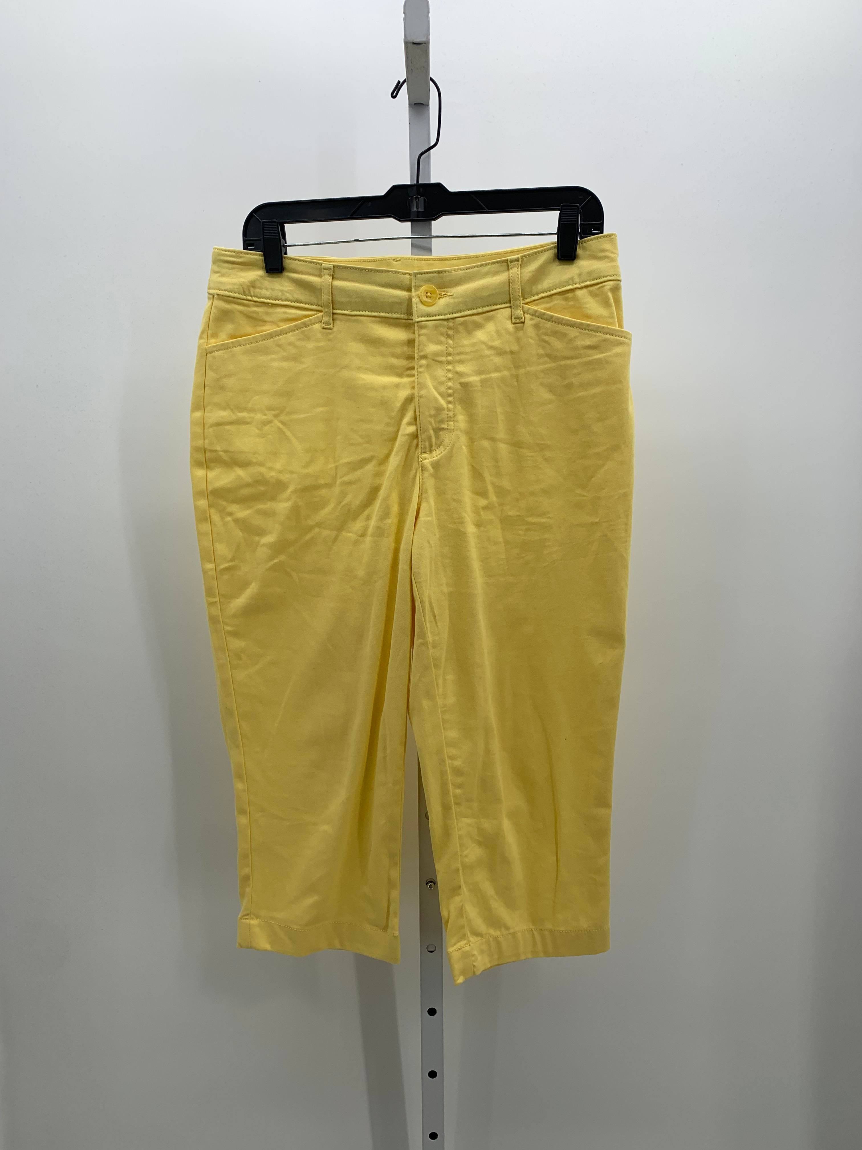 St. Johns Bay Size 8 Misses Capri Pants