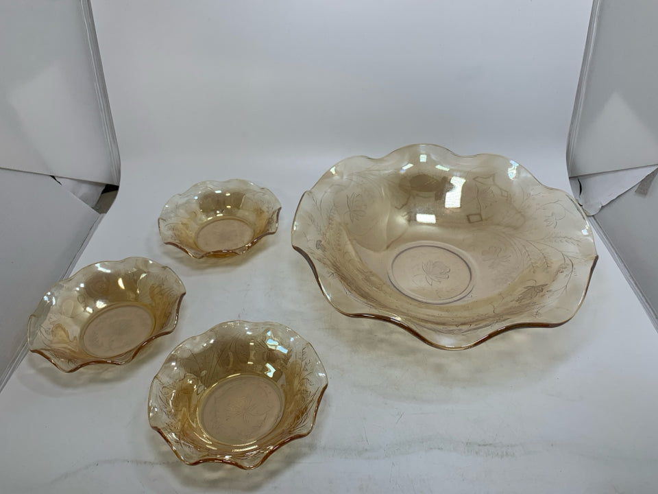 4 PC VTG JEANETTE PRESS CARVEL GLASS SERVING BOWL W/ 3 SMALL BOWLS RUFFLED EDGE.