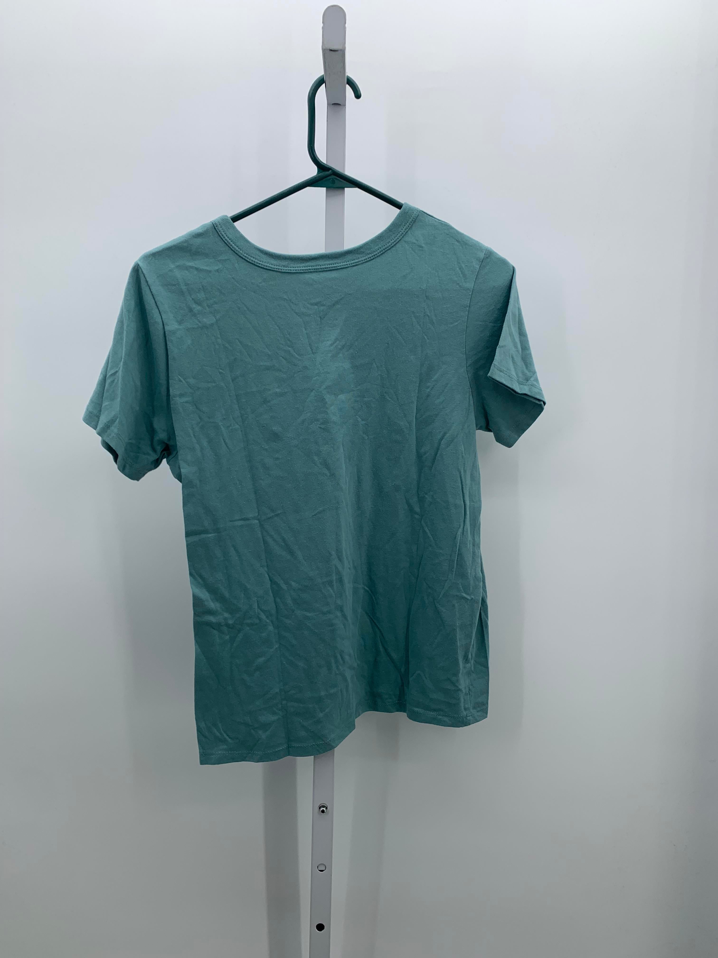 Size Small Juniors Short Sleeve Shirt