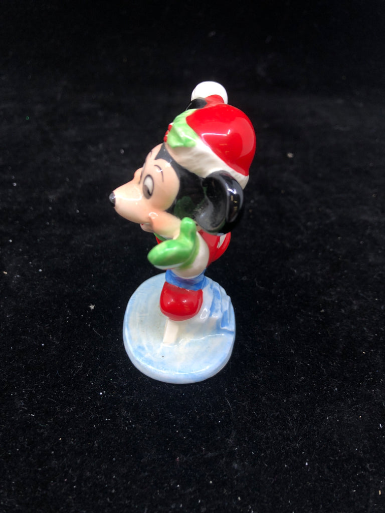 ICE SKATING MICKEY MOUSE.
