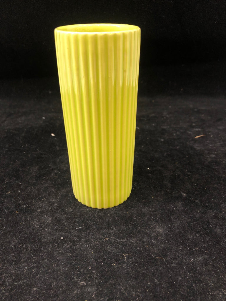 MUSTARD RIBBED VASE.