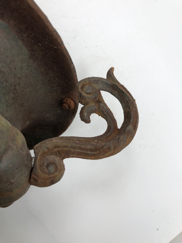 VINTAGE HEAVY METAL URN-STYLE PLANTER.