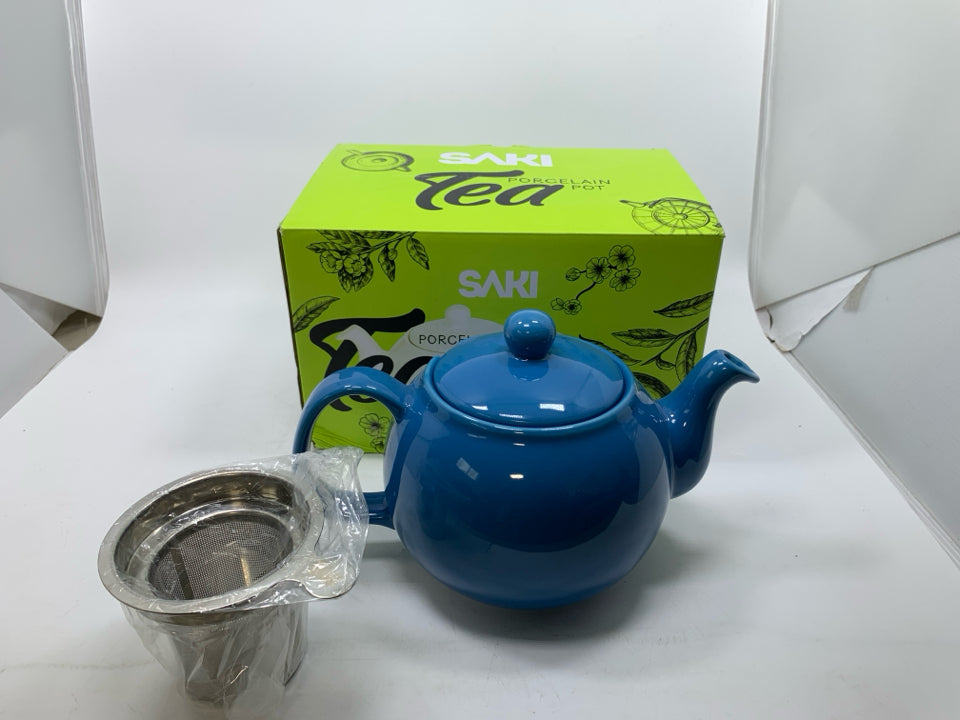 NIB SAKI PORCELAIN TEAPOT W/ INFUSER.