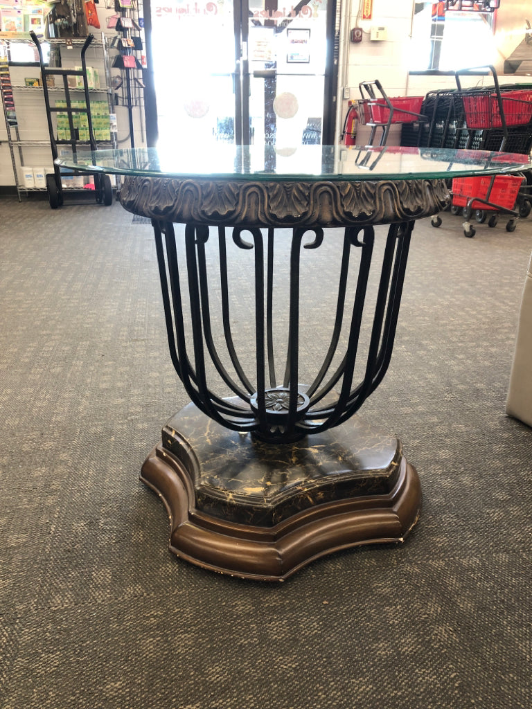 MARBLE CAGE-STYLE GLASS-TOP END TABLE.