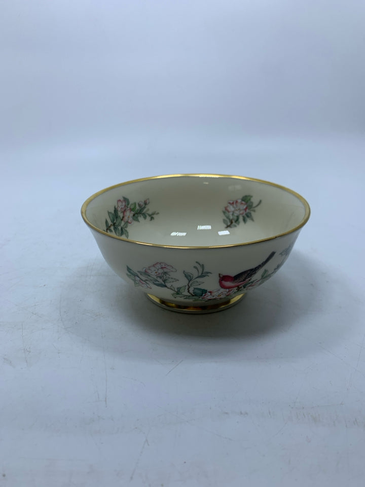 PORCELAIN SMALL CANDY DISH W/ BIRDS & FLOWERS SERENADE PATTERN.