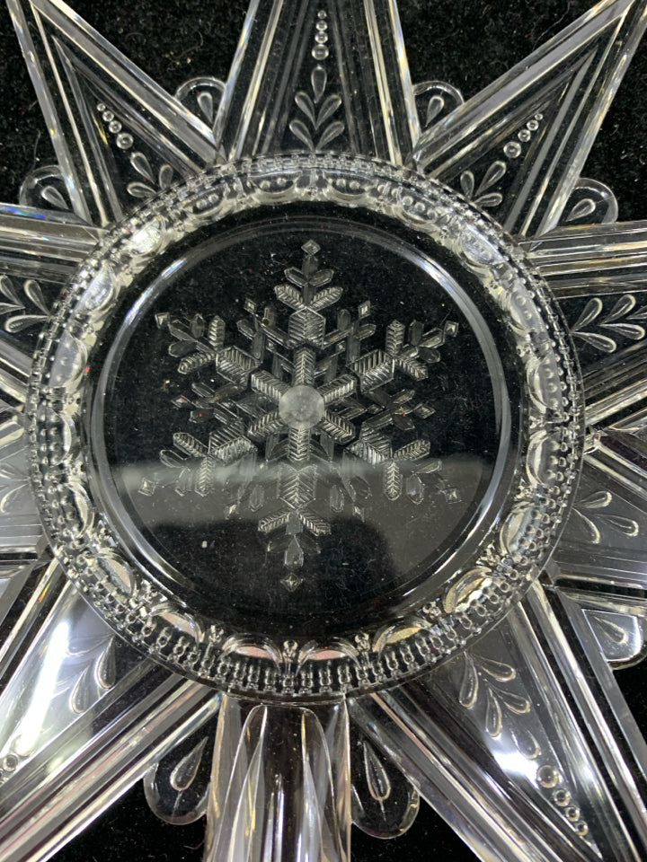 CLEAR PLASTIC STAR TREE TOPPER.