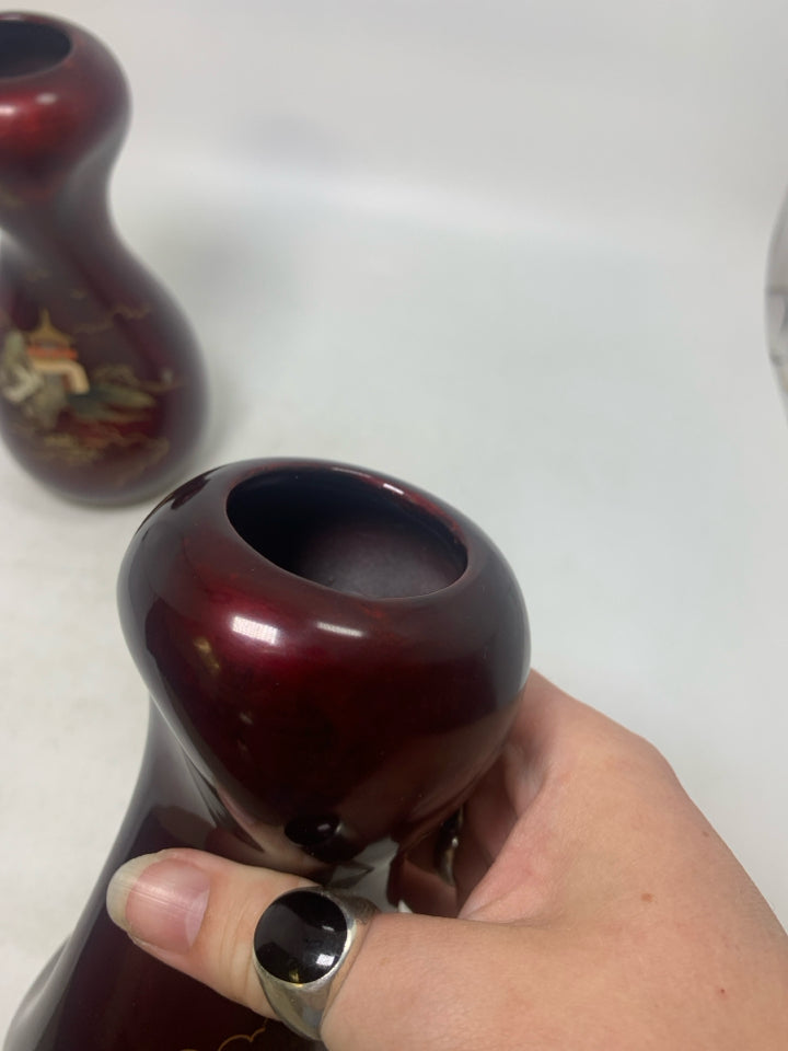2 VTG TWISTED JAPANESE TEMPLE ON MOUNTAIN DETAILED VASES ROYAL (WKS).