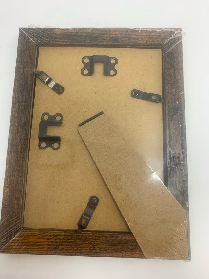 NIP WOODEN RUSTIC PICTURE FRAME.