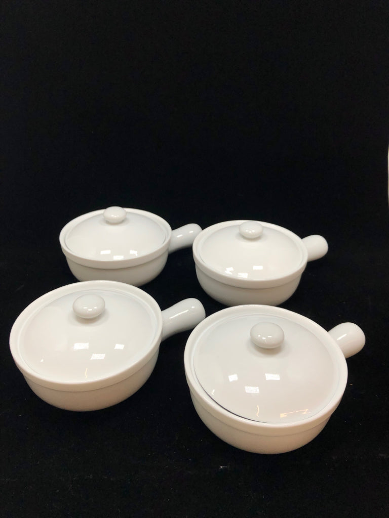 4 PORCELAIN FRENCH ONION SOUP BOWLS W/LIDS.