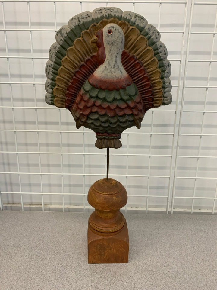 RUSTIC WOOD TURKEY ON WOOD BASE.