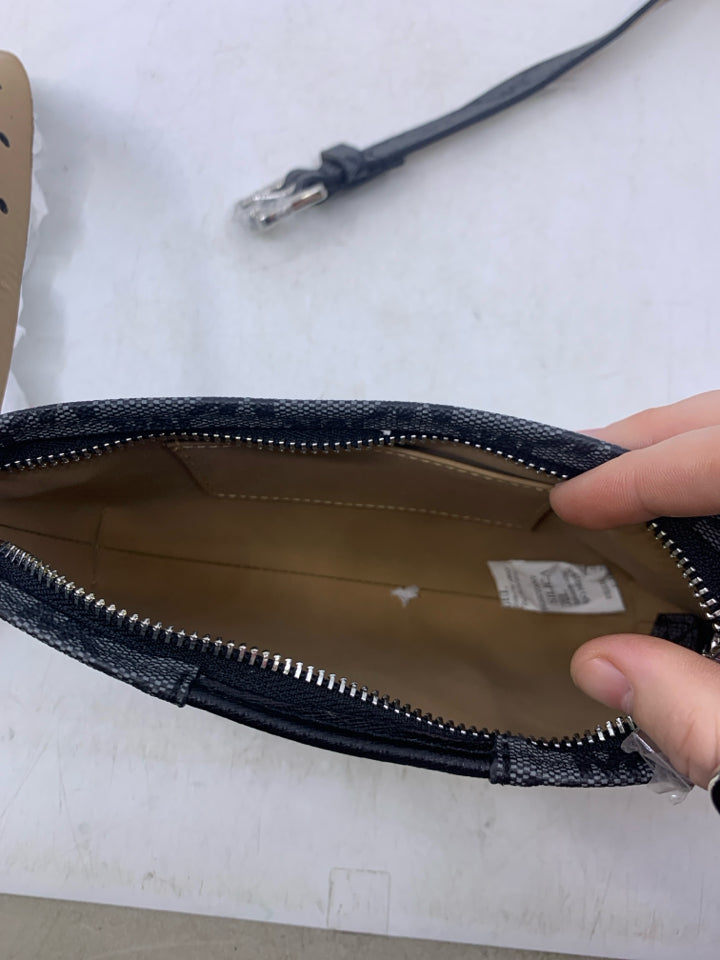Michael Kors 556137C Belt Bag, L/XL- New