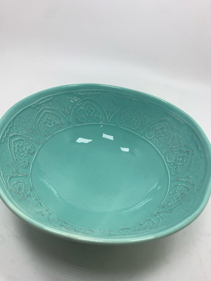 7 TEAL FLORAL EMBOSSED BOWLS.