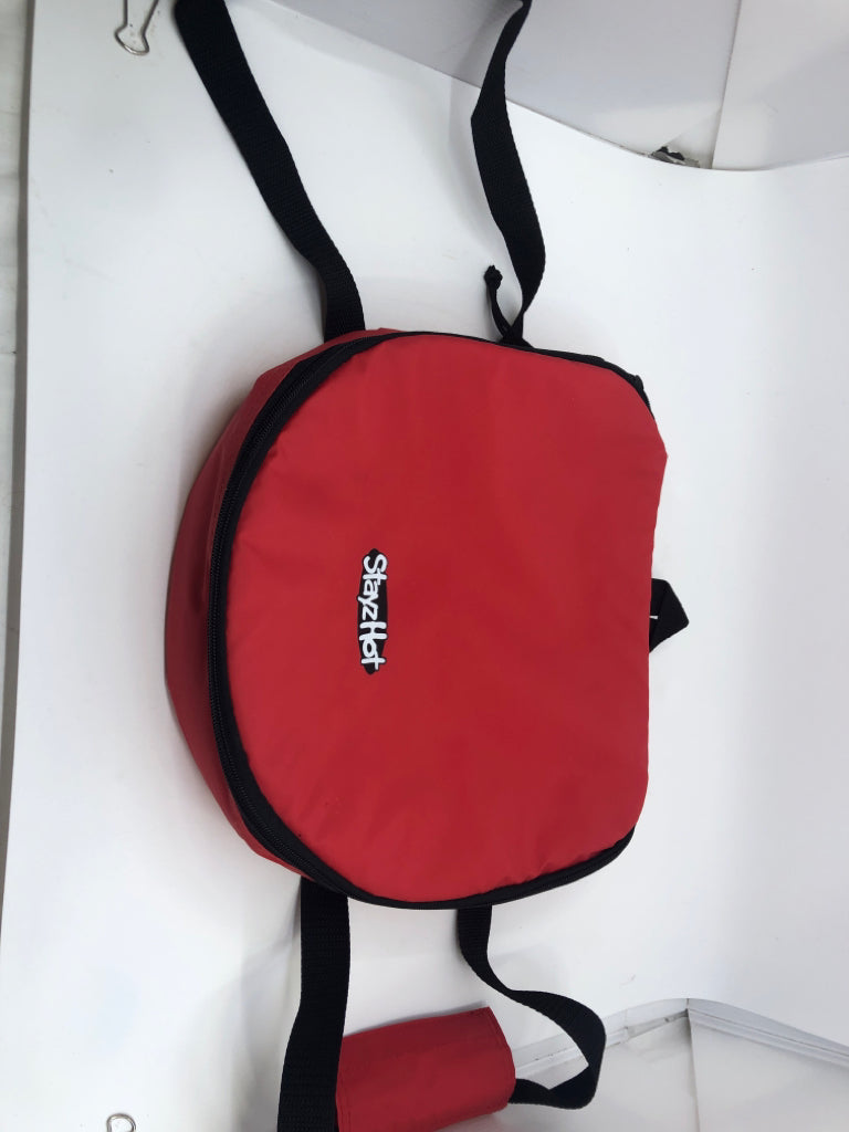 RED TRAVEL CASSEROLE DISH BAG.