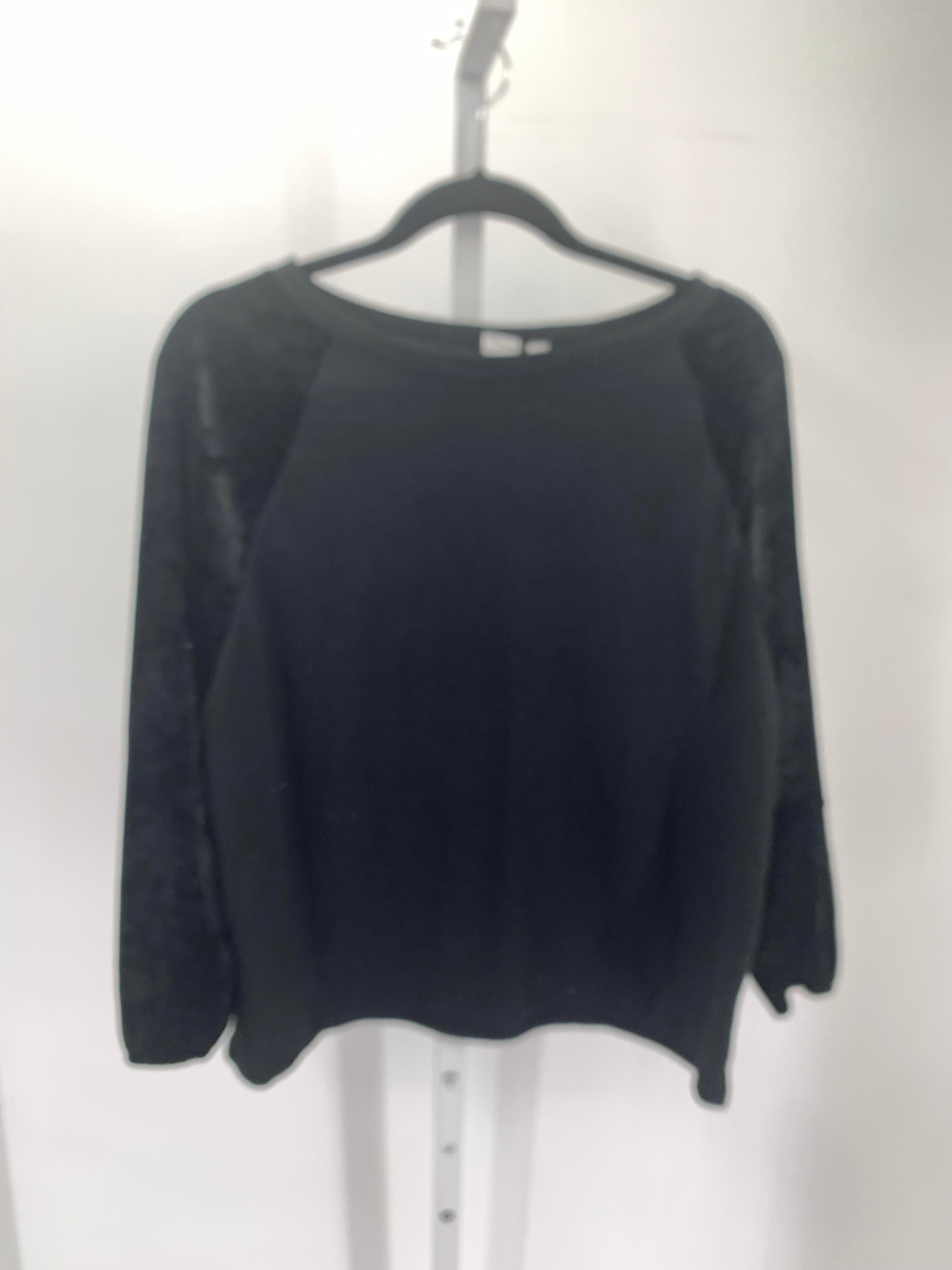 Gap Size Large Misses 3/4 Sleeve Shirt