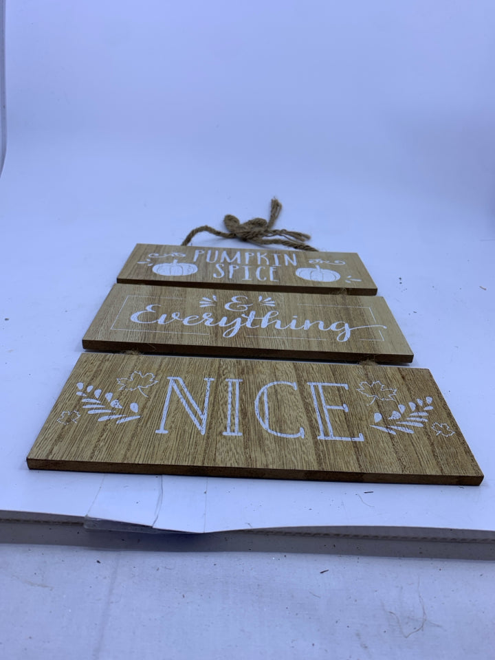 3 TIER WOOD SIGN "PUMPKIN SPICE".