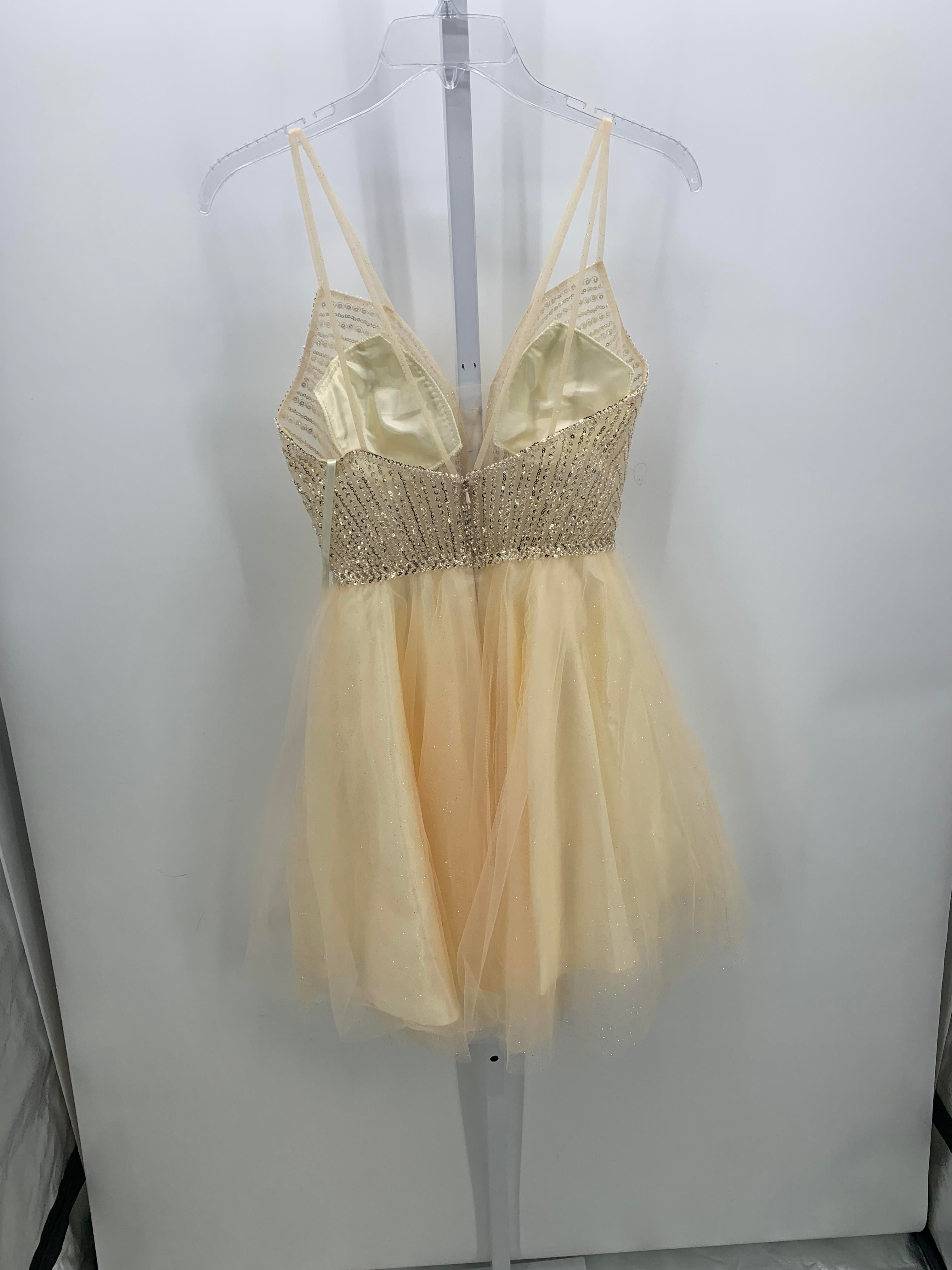 Size X Small Juniors Sleeveless Dress