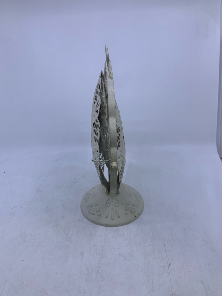 WHITE PIERCED METAL 3 TIER FOLD UP SERVING TRAY.