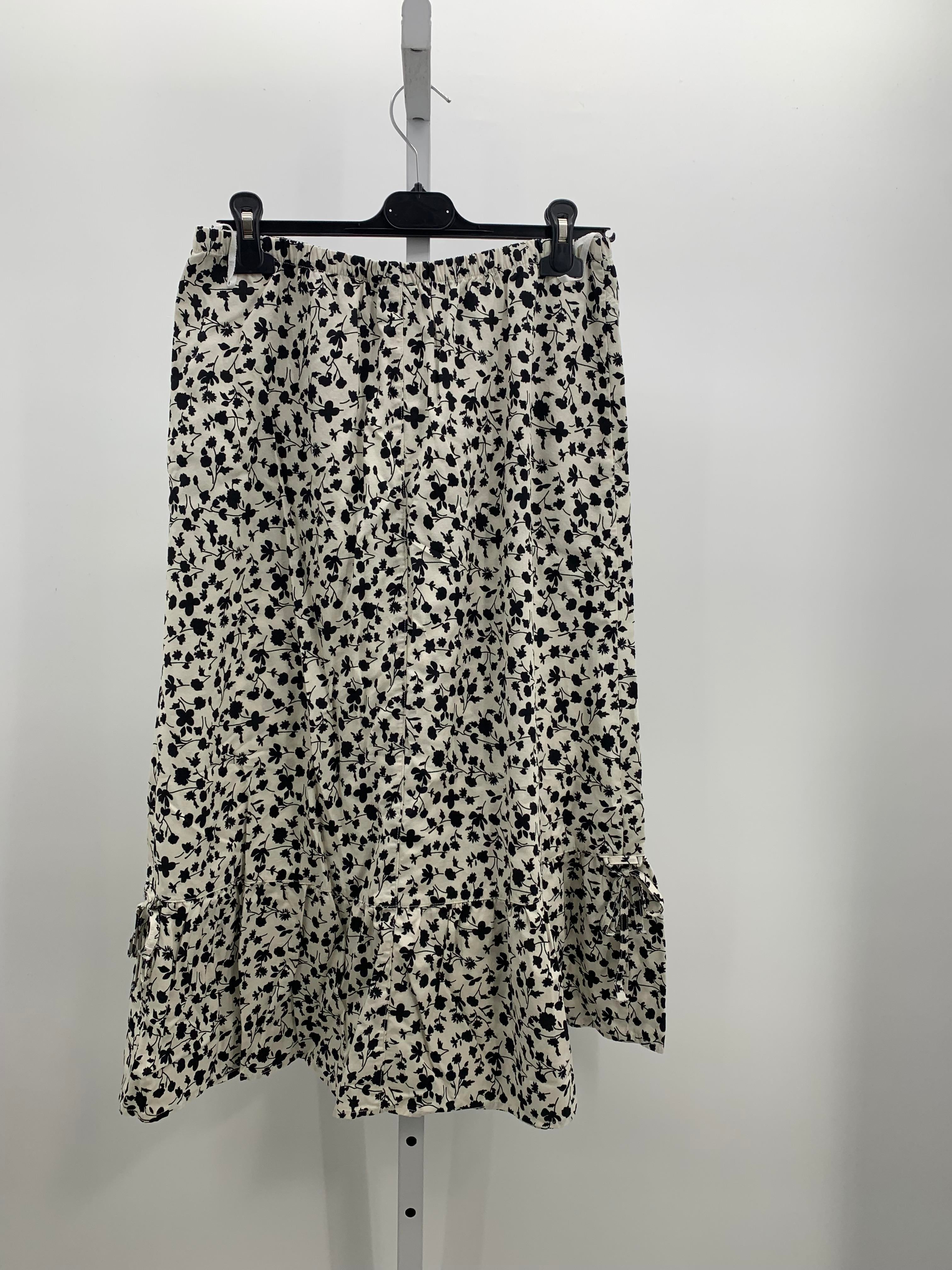 Size Medium Misses Skirt