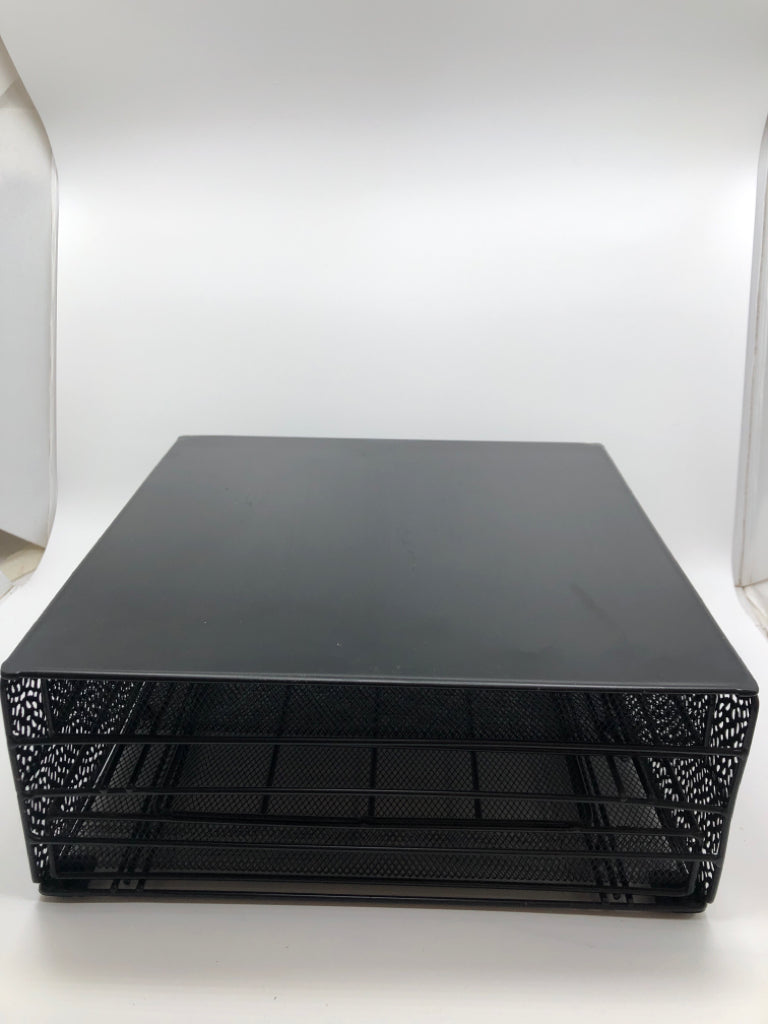 BLACK 2 TIER METAL ORGANIZER.