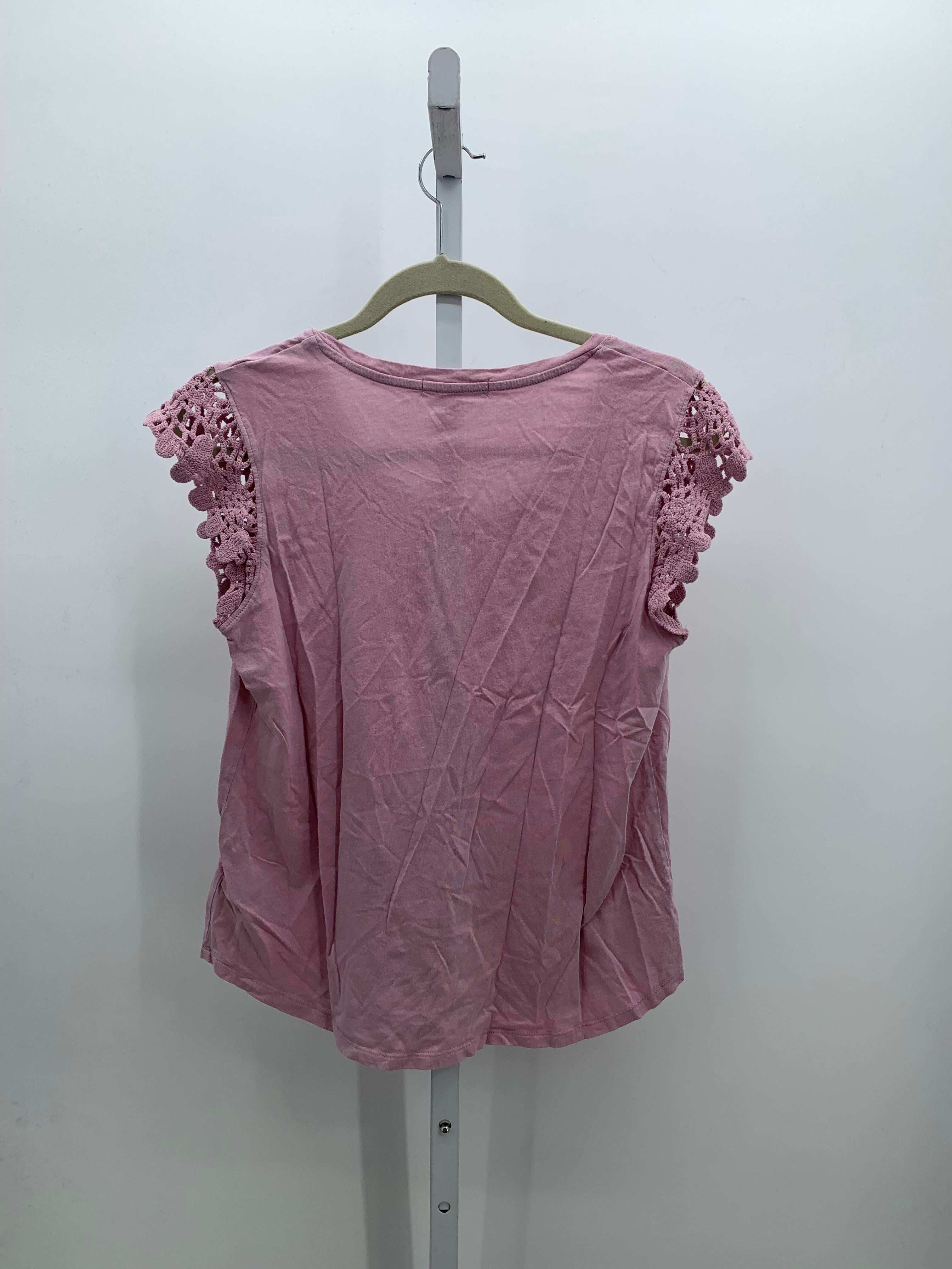 Size Medium Misses Sleeveless Shirt