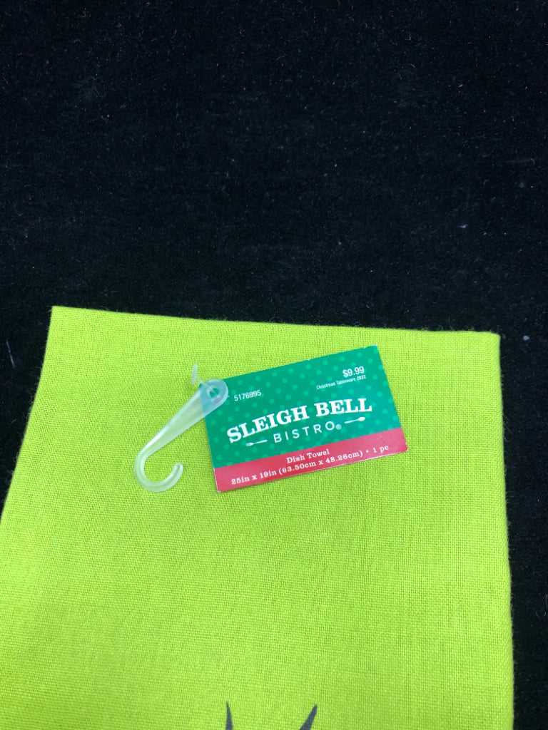 NWT GRINCH DISH TOWEL.