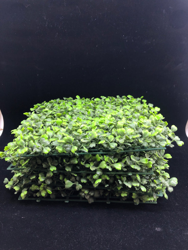 4 FAUX GREENS/GRASS WALL SQUARES.