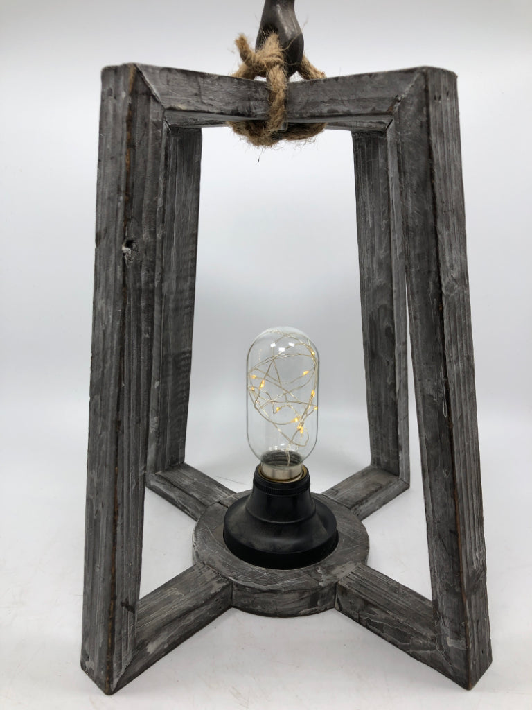 FARMHOUSE STYLE OPEN-FRAME BATTERY LANTERN LAMP.