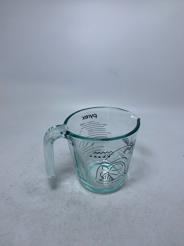 DARTH VADER STAR WARS GLASS EASURING CUP.