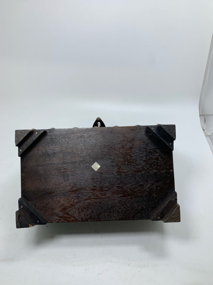 FOOTED DARK STUDDED BOX/CHEST W/ LATCH & HANDLE.