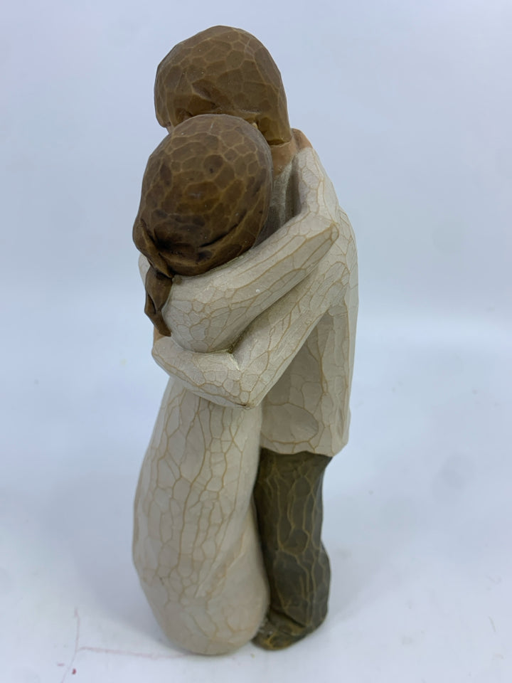 COUPLE SLOW DANCING WILLOW TREE- PROMISE.