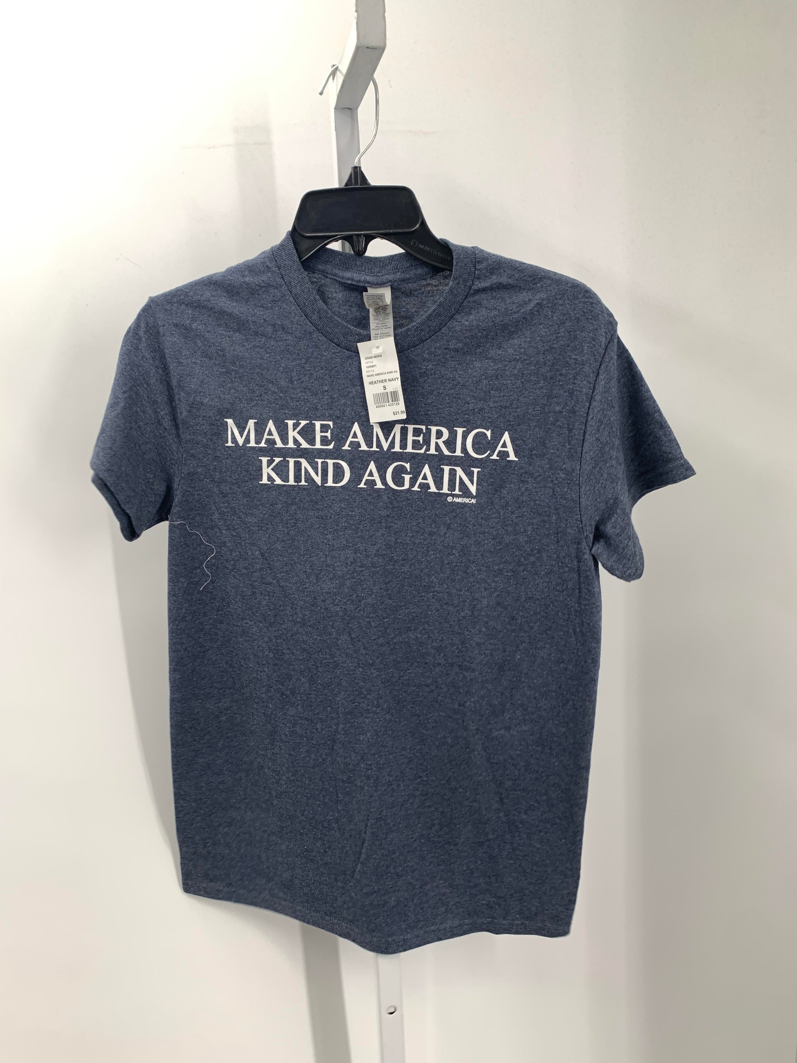 Gildan Size Small Misses Short Sleeve Shirt