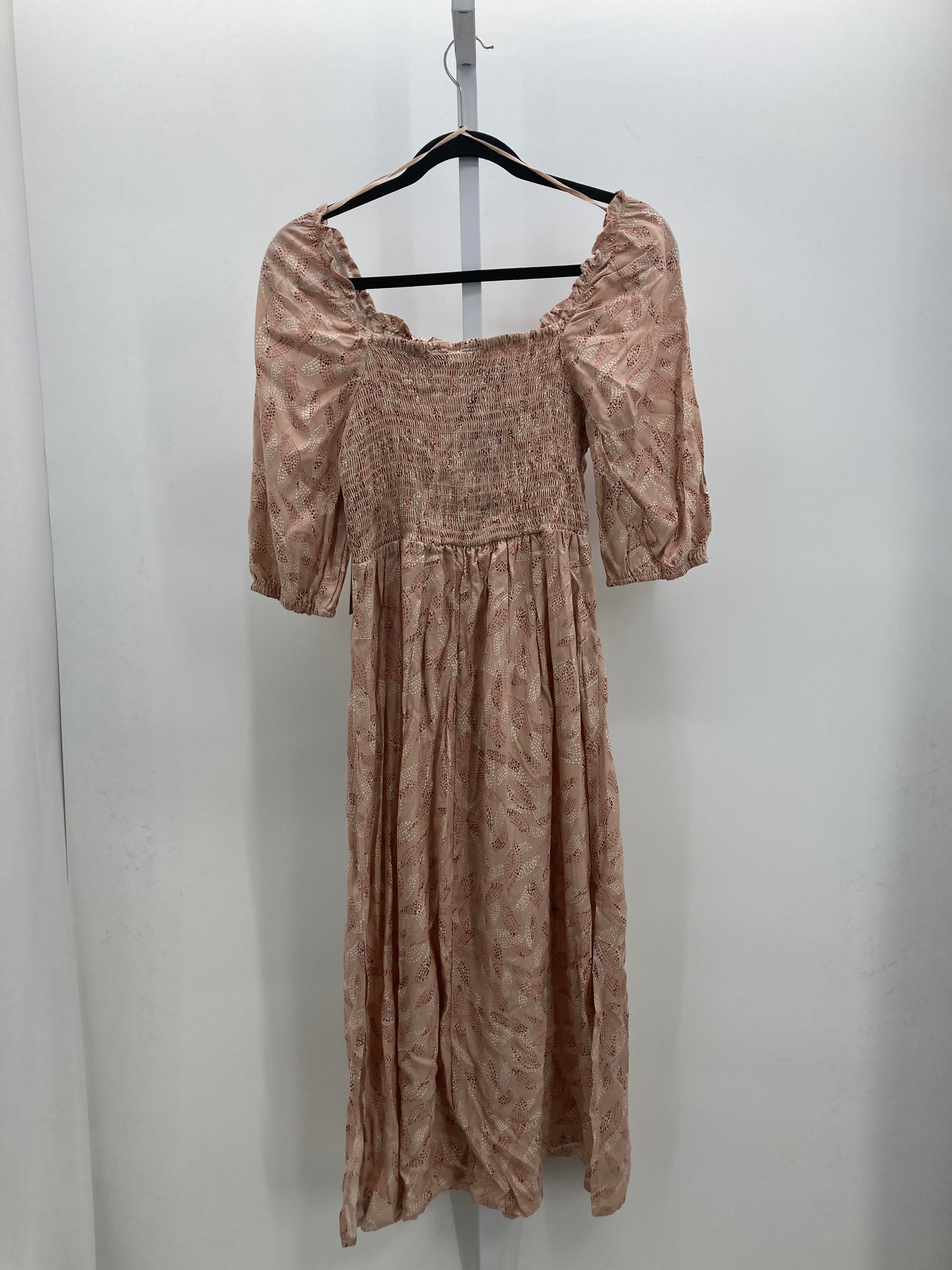 Size Medium Juniors Short Sleeve Dress