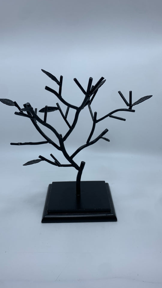 METAL TREE JEWELRY STAND.