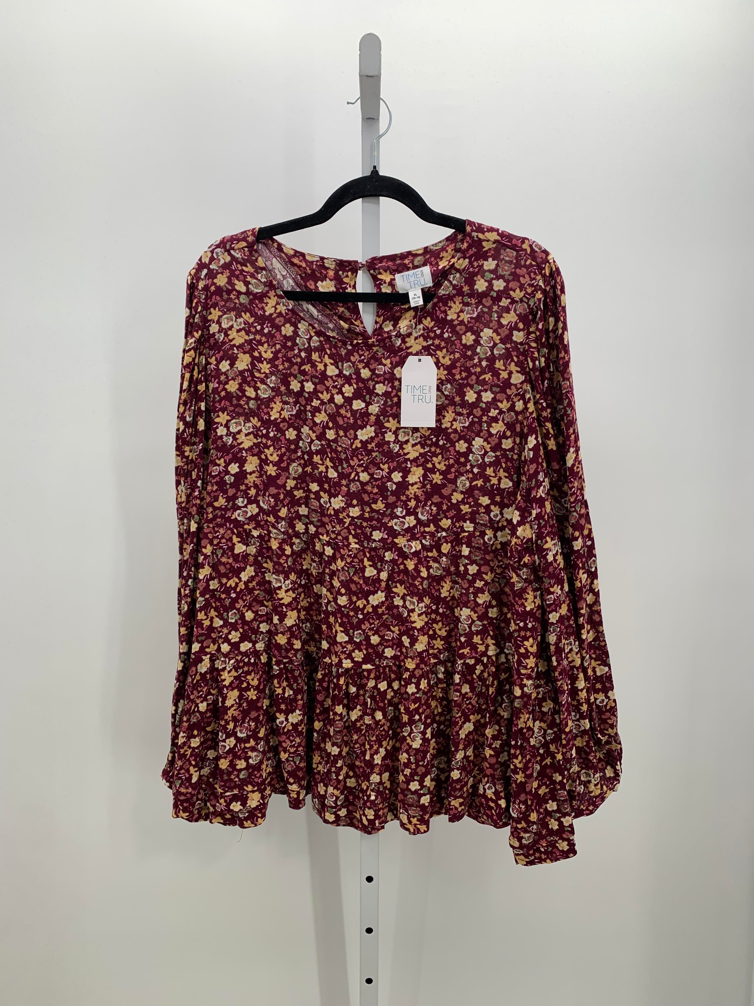 Time and Tru Size Extra Large Misses Long Sleeve Shirt